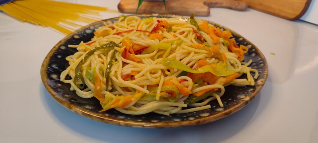 sebzeli spagetti
